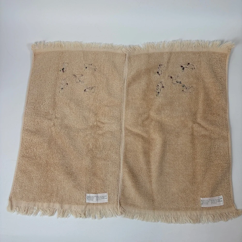VTG American Pacific‎ Winnie The Pooh Embroidered Set of 2 Hand Towels Beige Tan